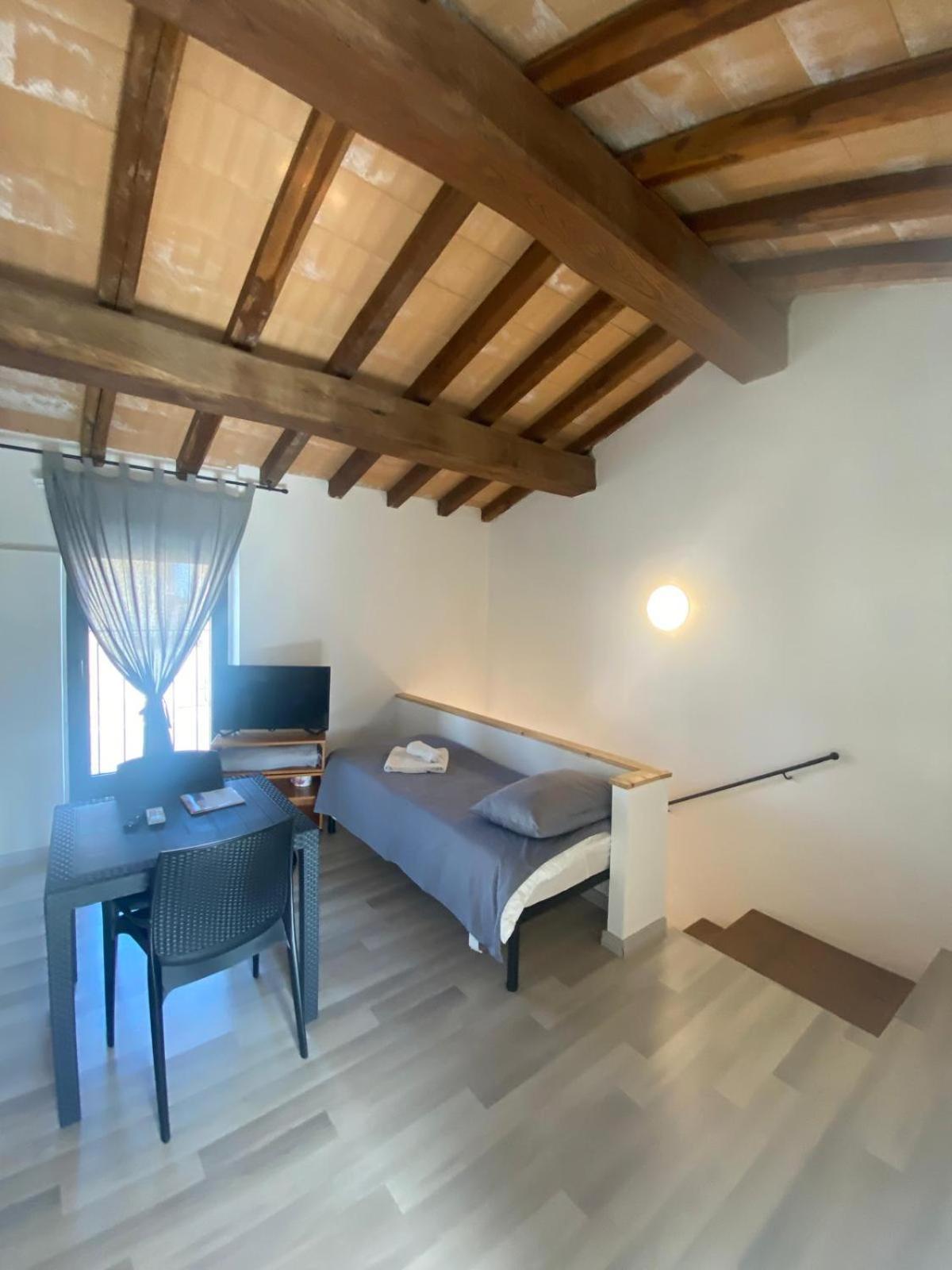 Velia'S Home Casa Vacanze B&B Castel Sant'Elia 外观 照片