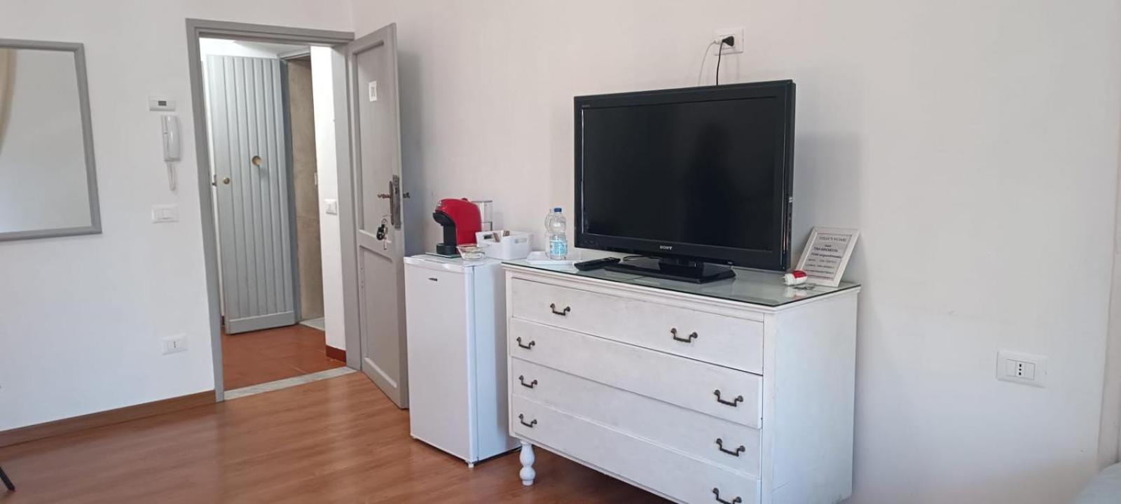 Velia'S Home Casa Vacanze B&B Castel Sant'Elia 外观 照片